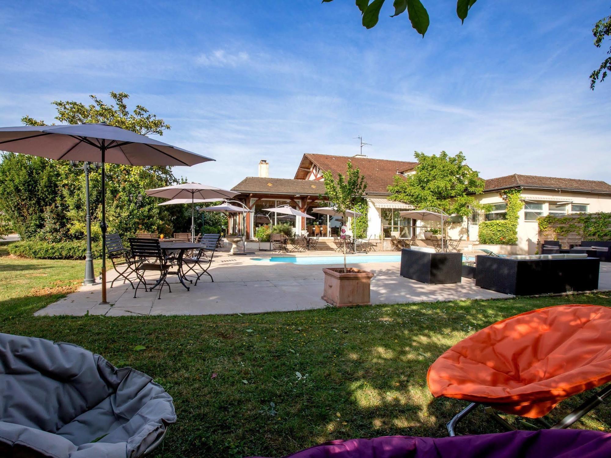 Hotel-Restaurant "La Gremelle" Ladoix-Serrigny Exteriér fotografie